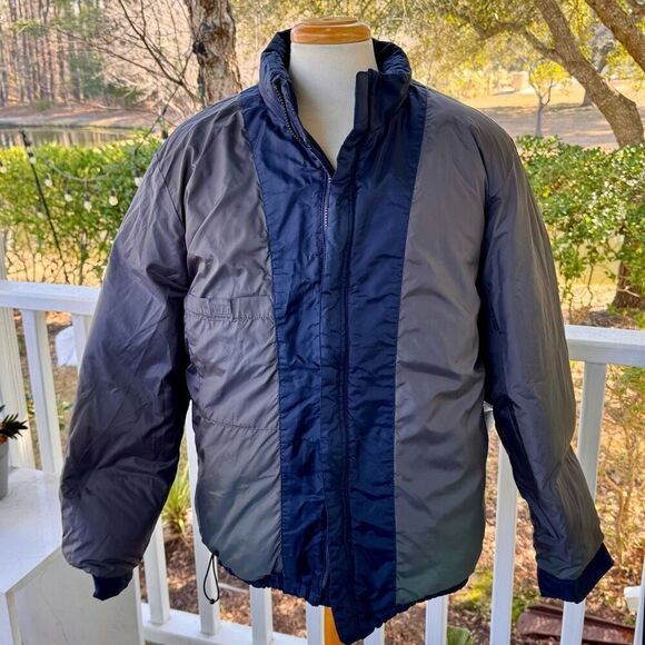 Vintage Eddie Bauer Navy Blue Down Coat. Size Large. - Picture 5 of 11